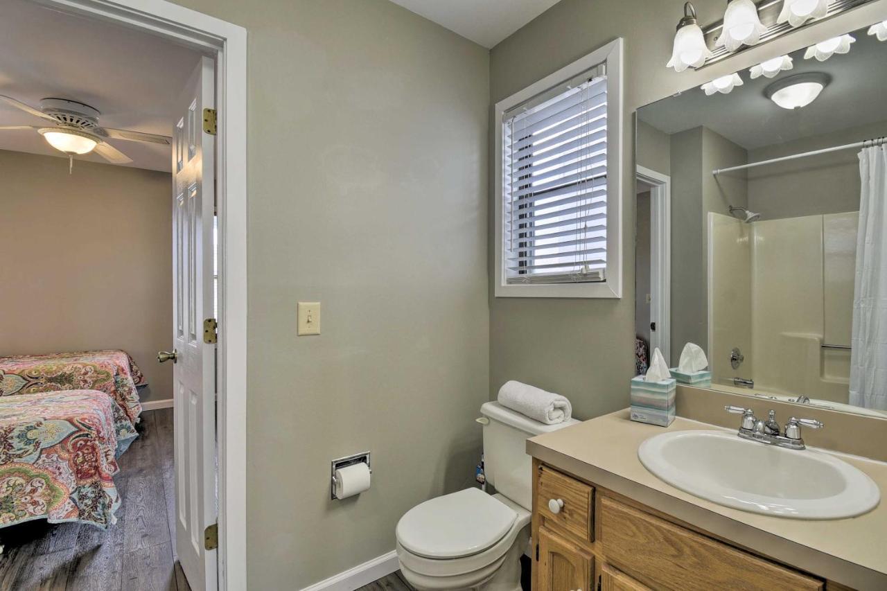 Steps To Sunset Beach Canal-Front Home With Dock! Bagian luar foto